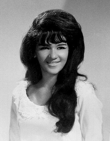 "Be My Baby" — The Ronettes are born
